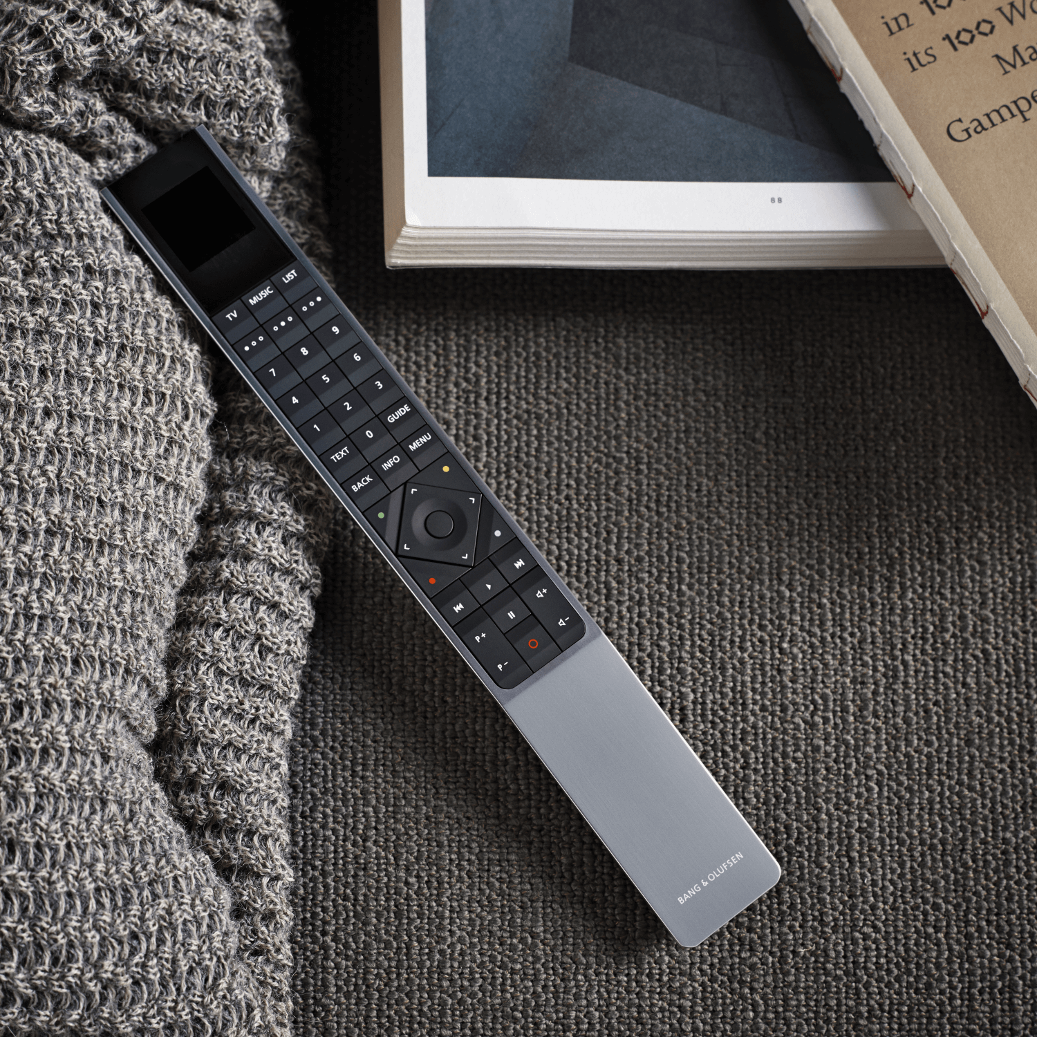Bang & Olufsen BeoRemote One BT シルク BeoRemote One - Remote control« B&O – Luxussound