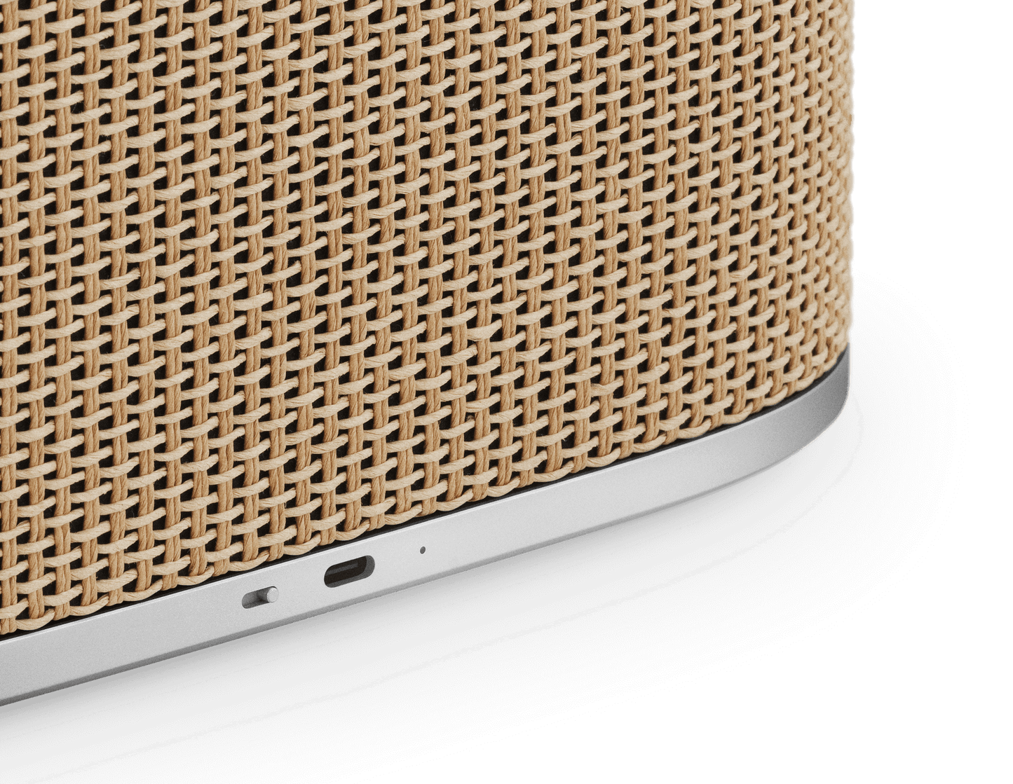 Beosound A5